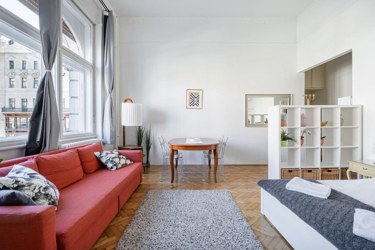 Vulcan Studio Near Danube Budapest Exteriör bild